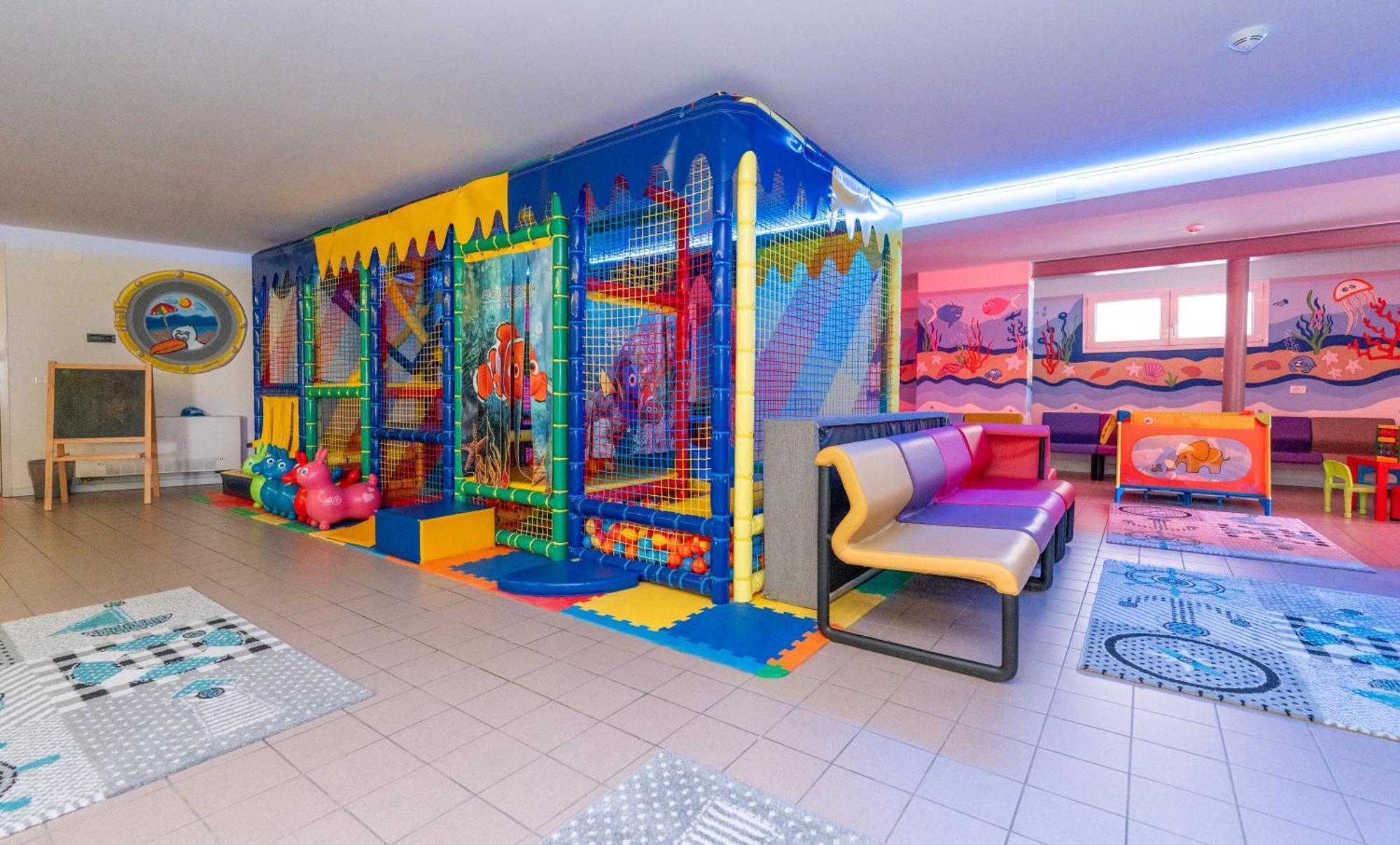 Victoria Frontemare &