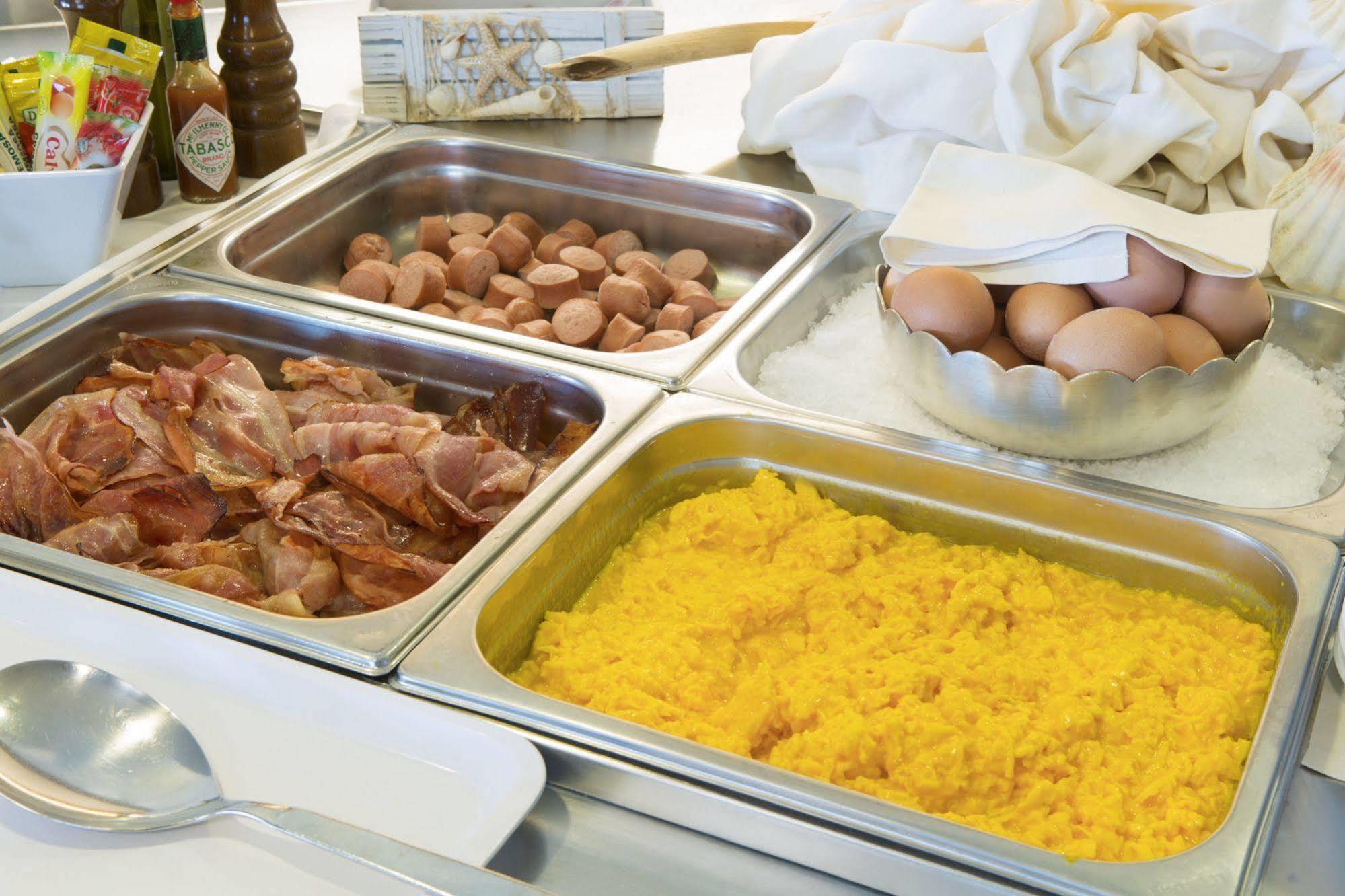 Hotel Victoria Frontemare & 4*