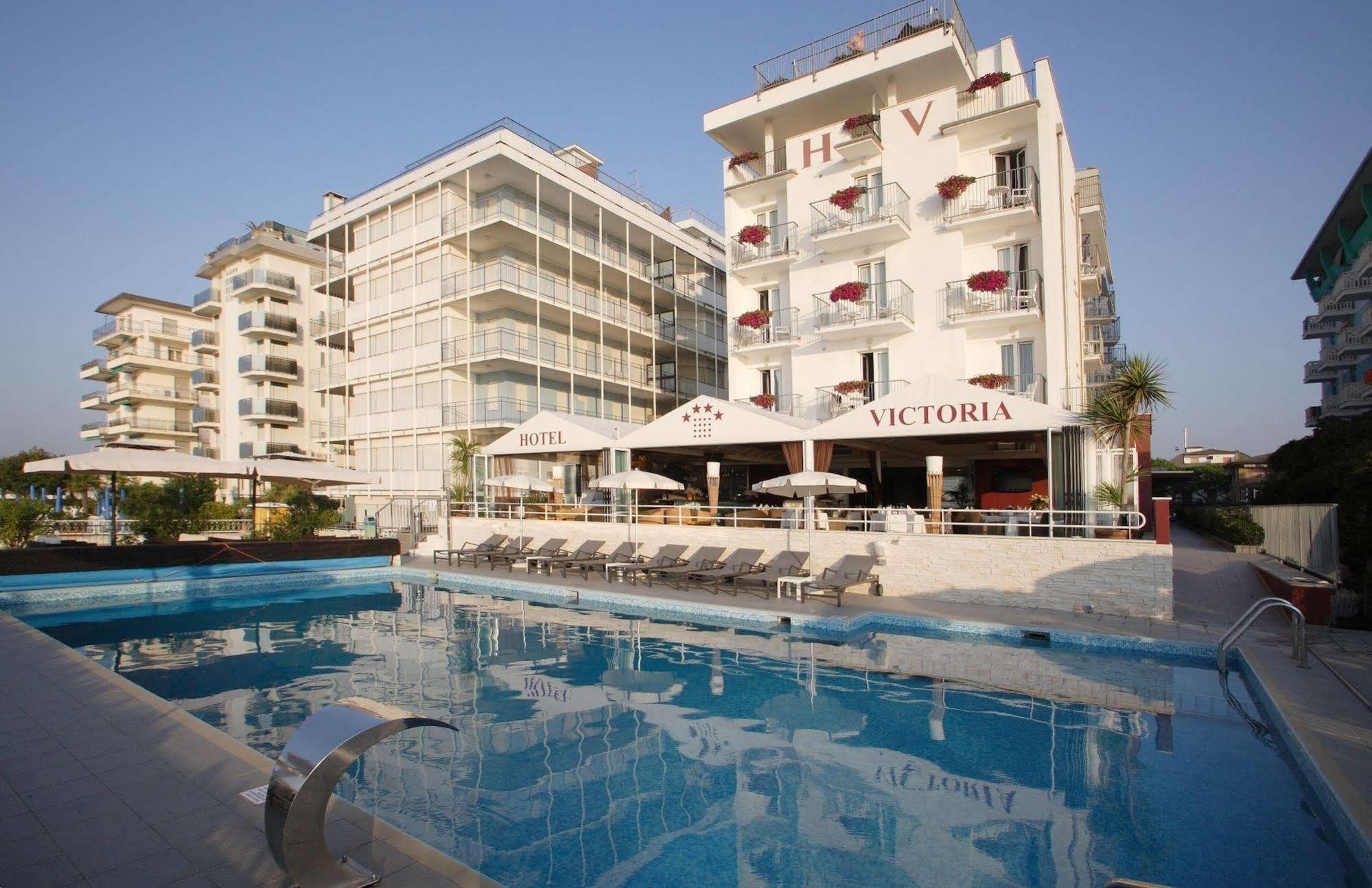 Hotel Victoria Frontemare & 4*
