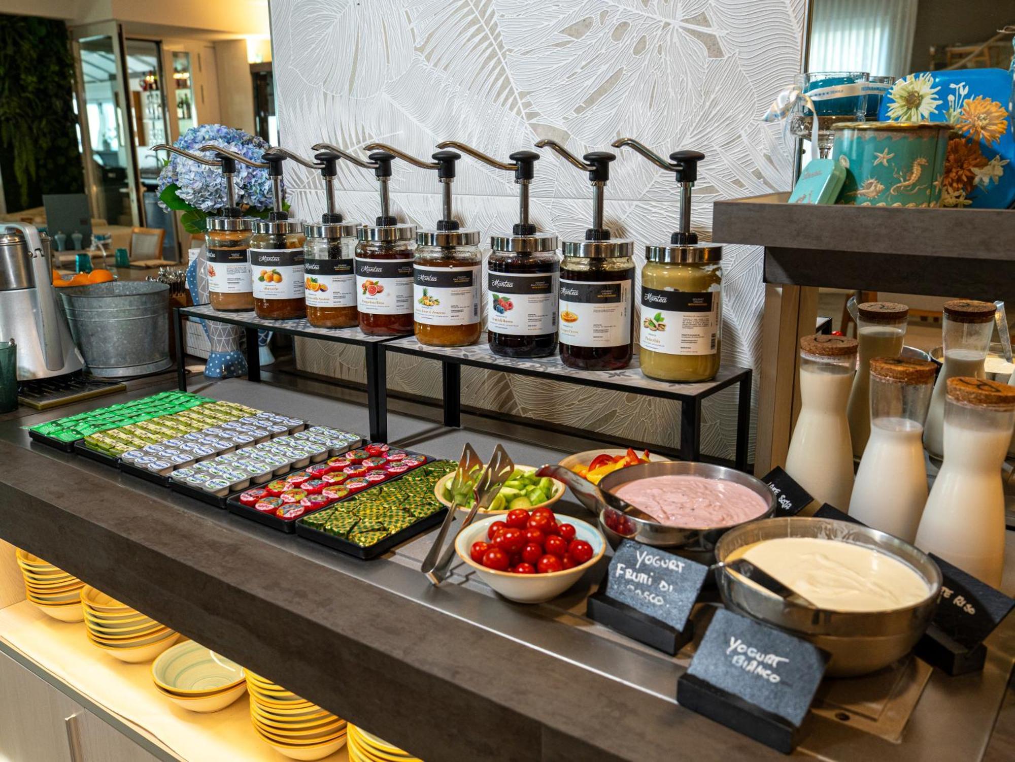 Hotel Victoria Frontemare & 4*