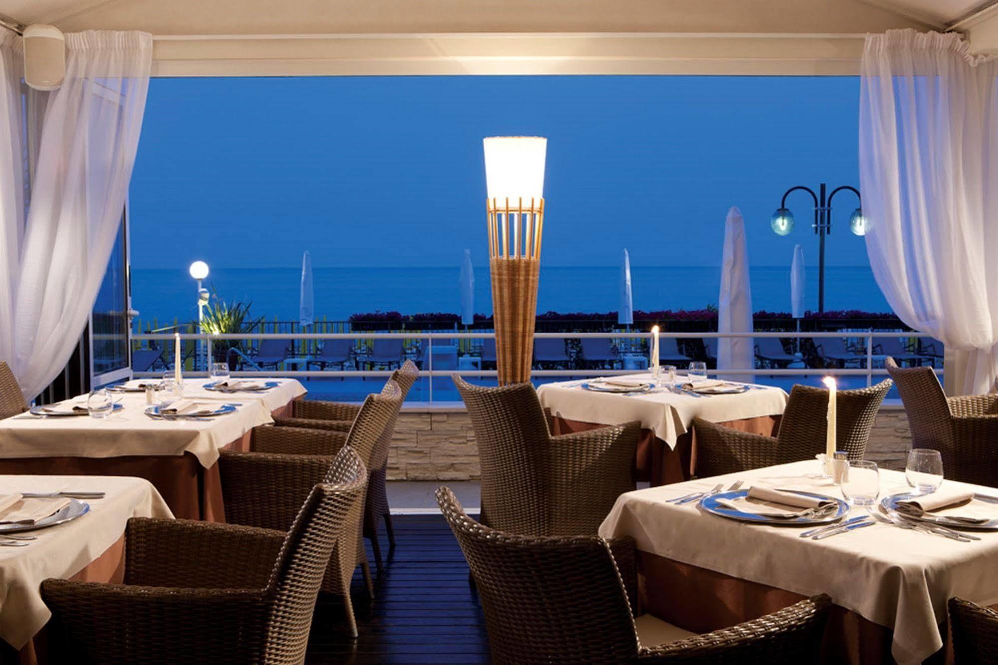 Victoria Frontemare Hotel 4*